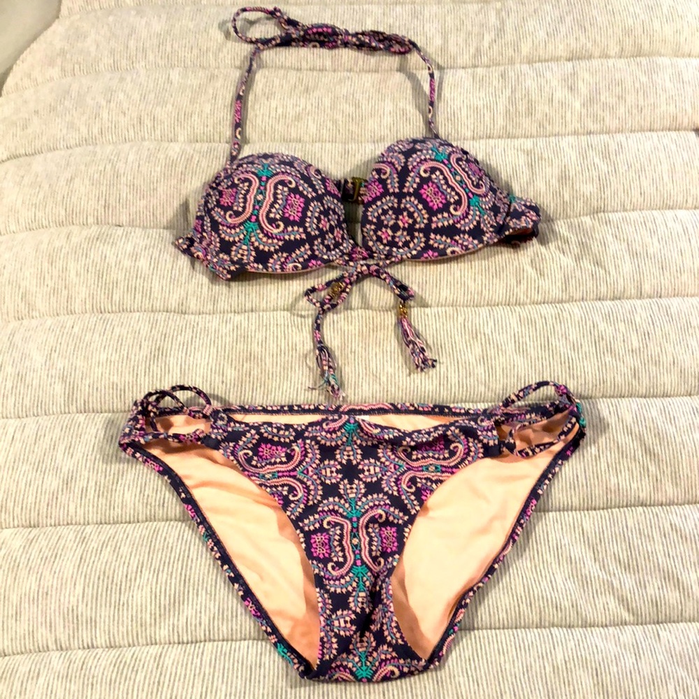 Xhilaration medium push up bikini